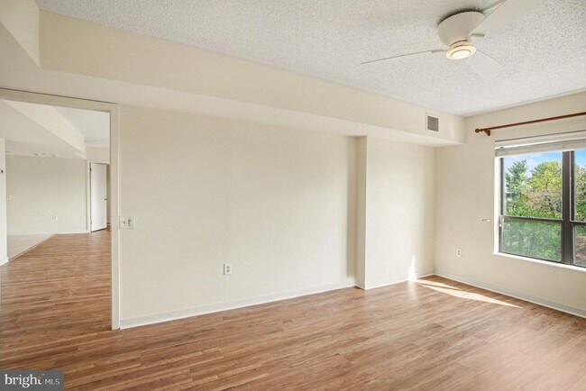 Building Photo - 100 Breyer Dr