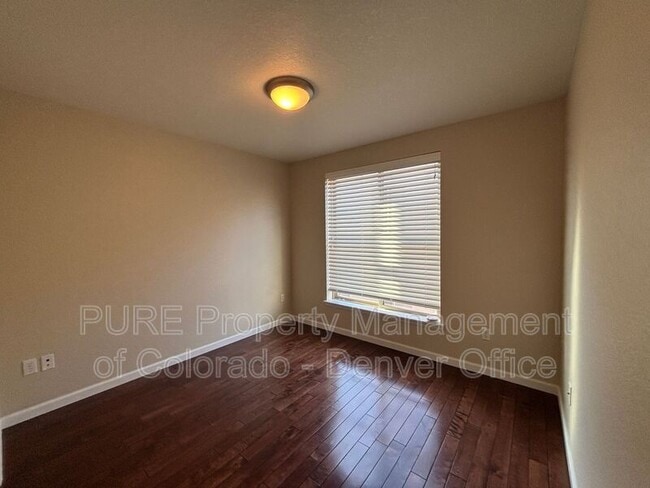 Building Photo - 447 S Quay St