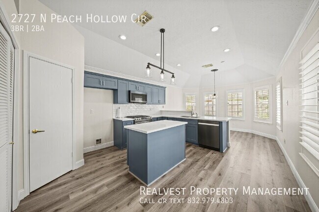 Building Photo - 2727 N Peach Hollow Cir