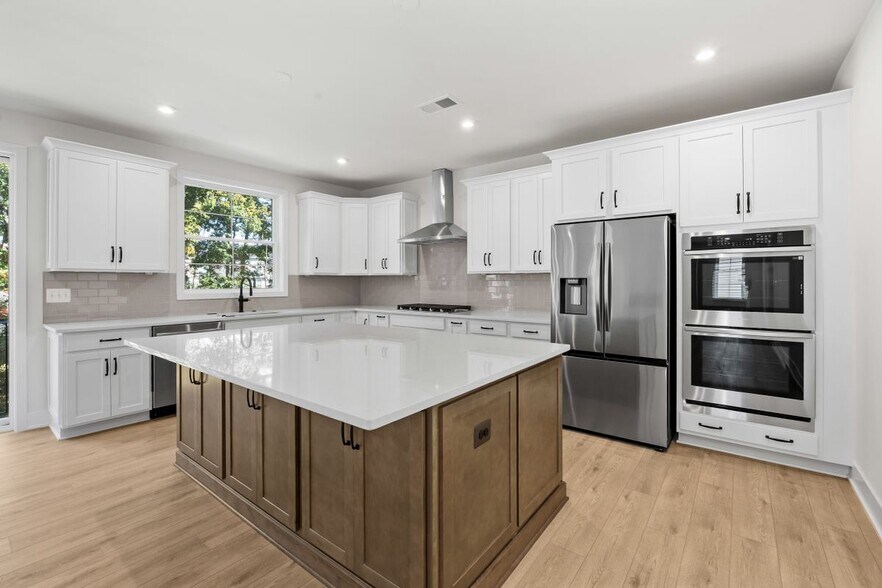 Building Photo - 104 Alabaster Ln