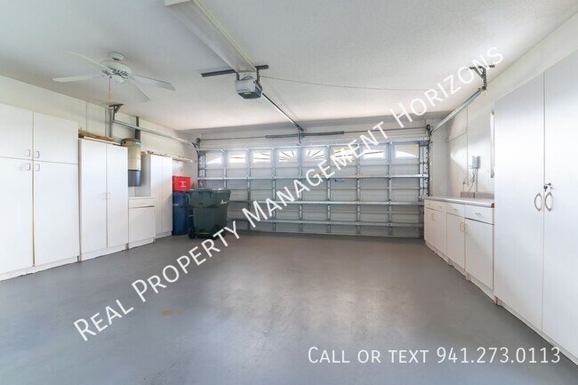 Building Photo - 534 Warwick Ln