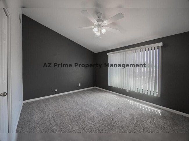 Building Photo - 7835 E Glenrosa Ave