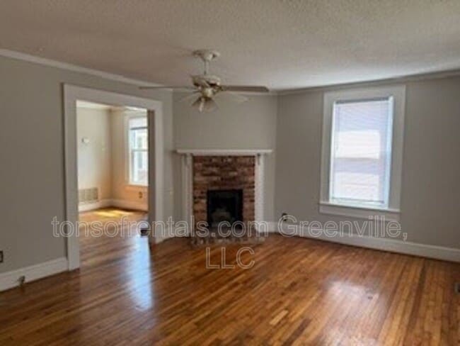 Building Photo - 414 Randall Street C