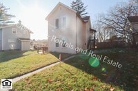 Building Photo - 1905 Hillside Ave