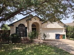Building Photo - 8608 Devine Ln