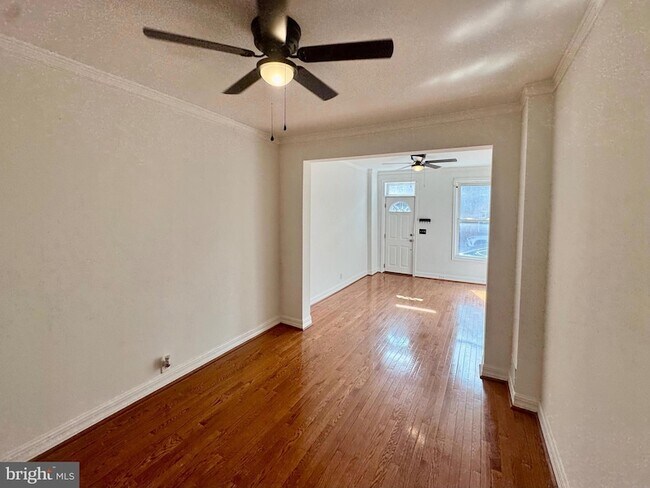 Building Photo - 1356 Towson St