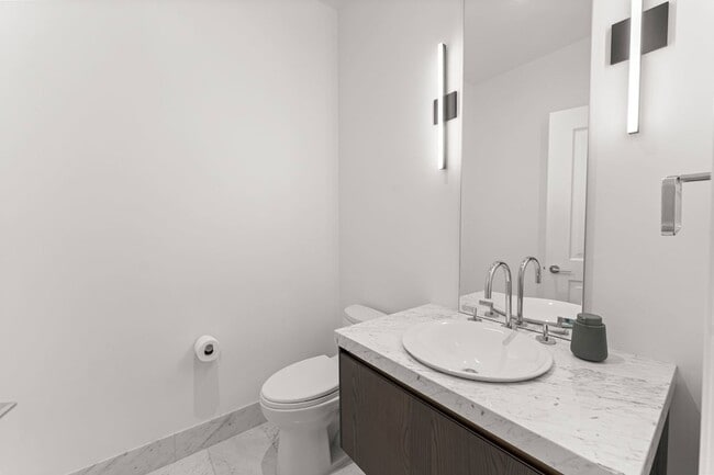 Building Photo - 363 E Wacker Dr