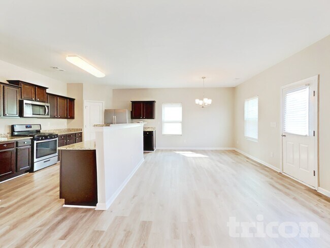 Building Photo - 324 Merigold Way