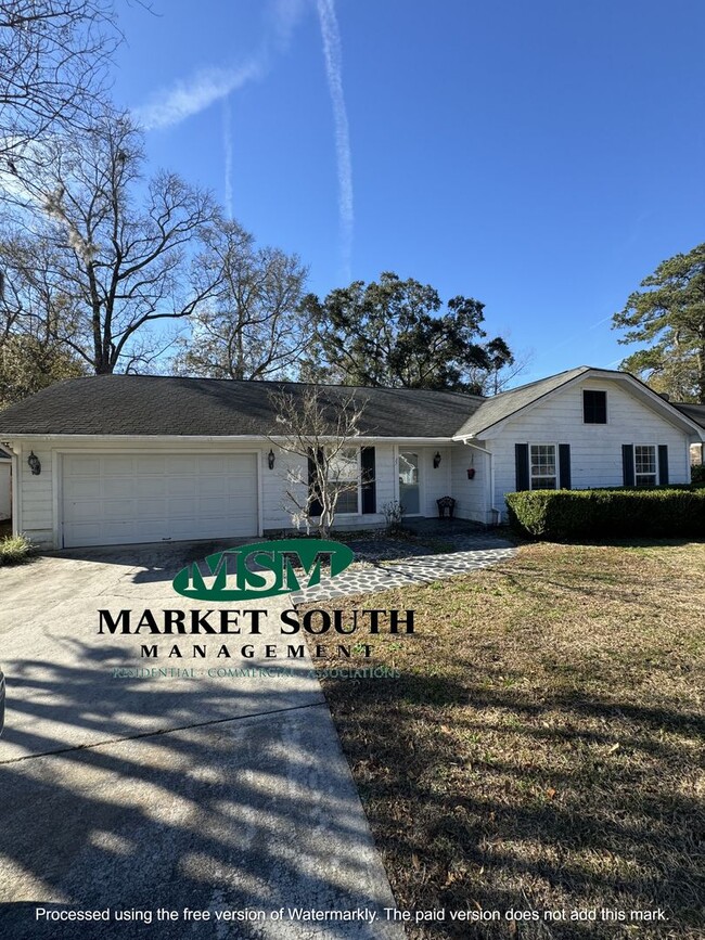 Building Photo - Coffee Bluff Charm