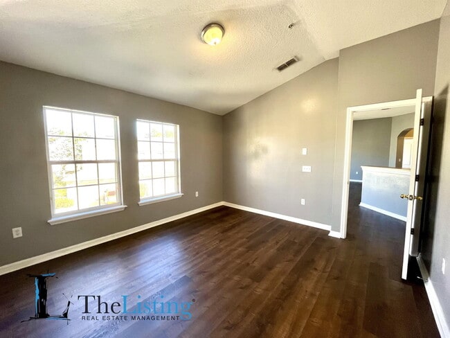 Building Photo - 7125 Red Lantern Dr