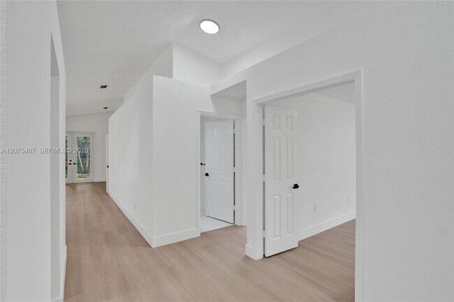 Building Photo - 4114 Sapphire St