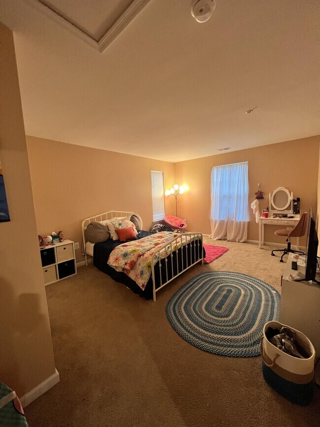 Building Photo - 4206 Manor Field Dr