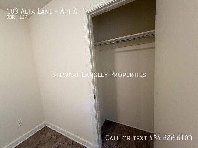 Building Photo - 103 Alta Ln