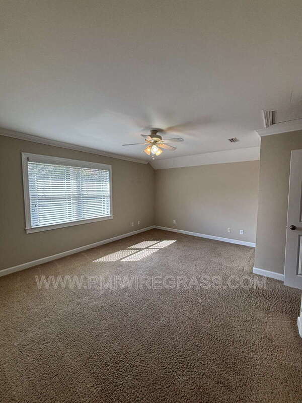 Building Photo - 229 Charleston Dr