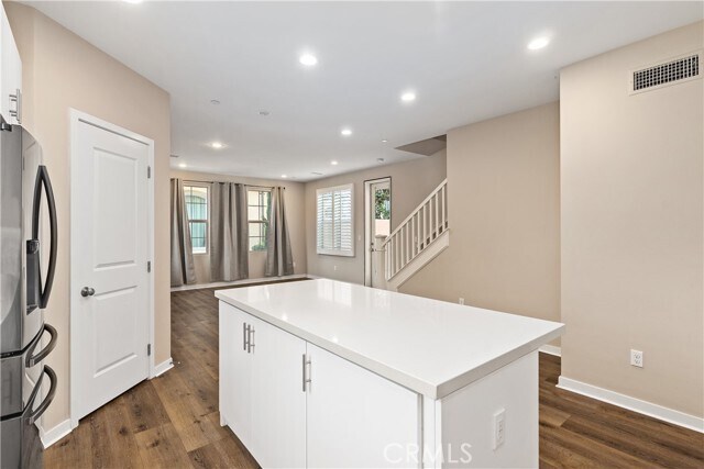 Building Photo - 59 Bay Laurel