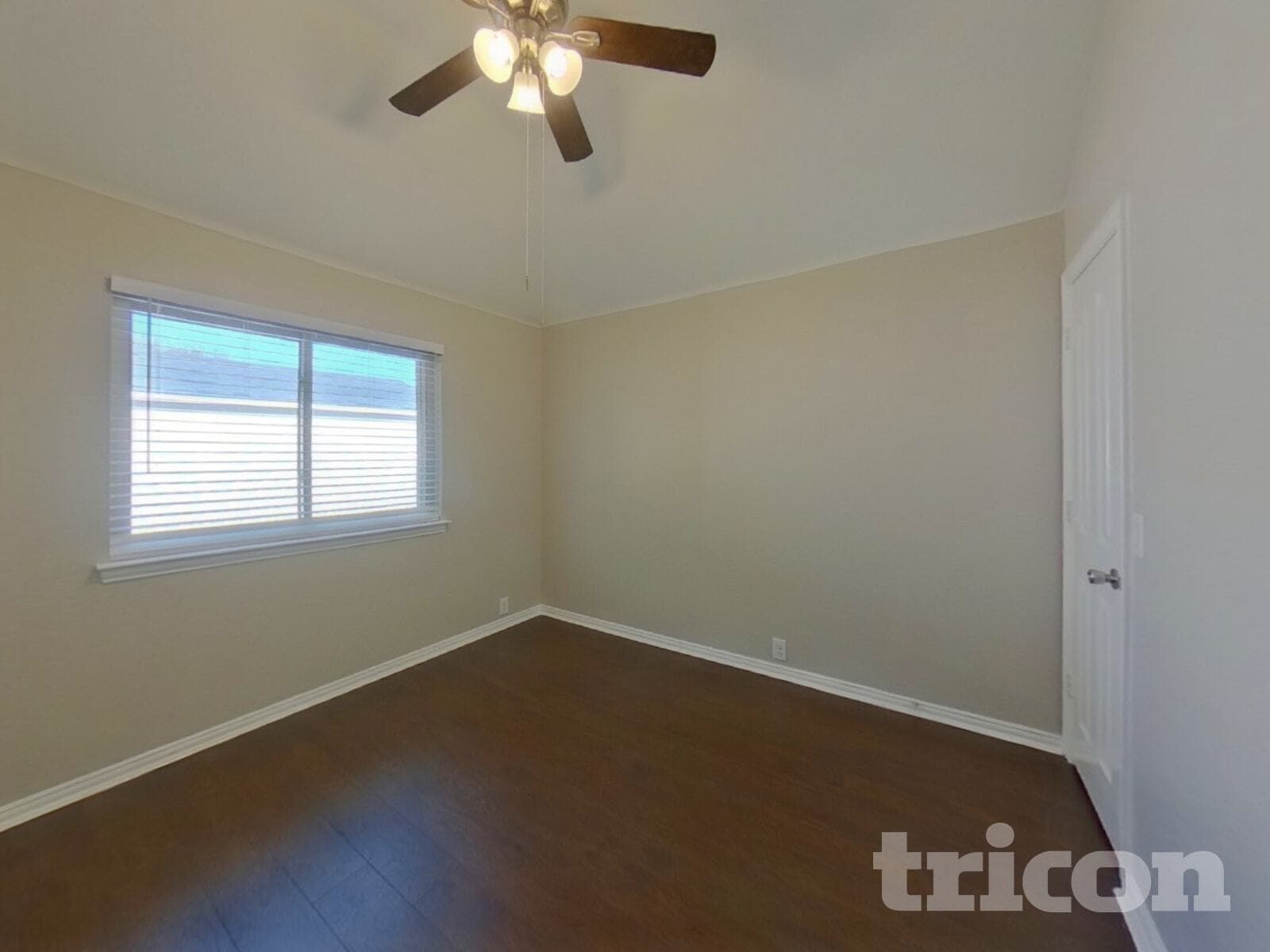 Building Photo - 541 Kerry St