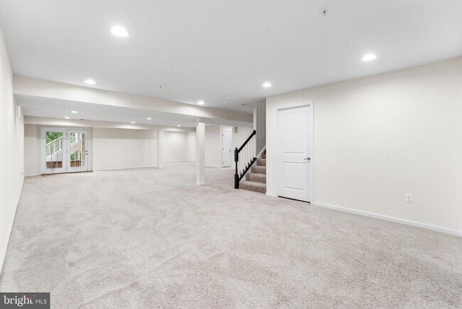 Building Photo - 7570 Arundel Woods Dr