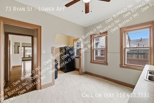 Building Photo - 73 Ryan St