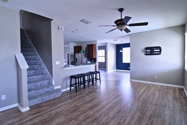 Building Photo - SPACIOUS 4-BED, 3-BATH HOME WITH PRIVATE BACKYARD PARADISE IN RIVERVIEW, FL