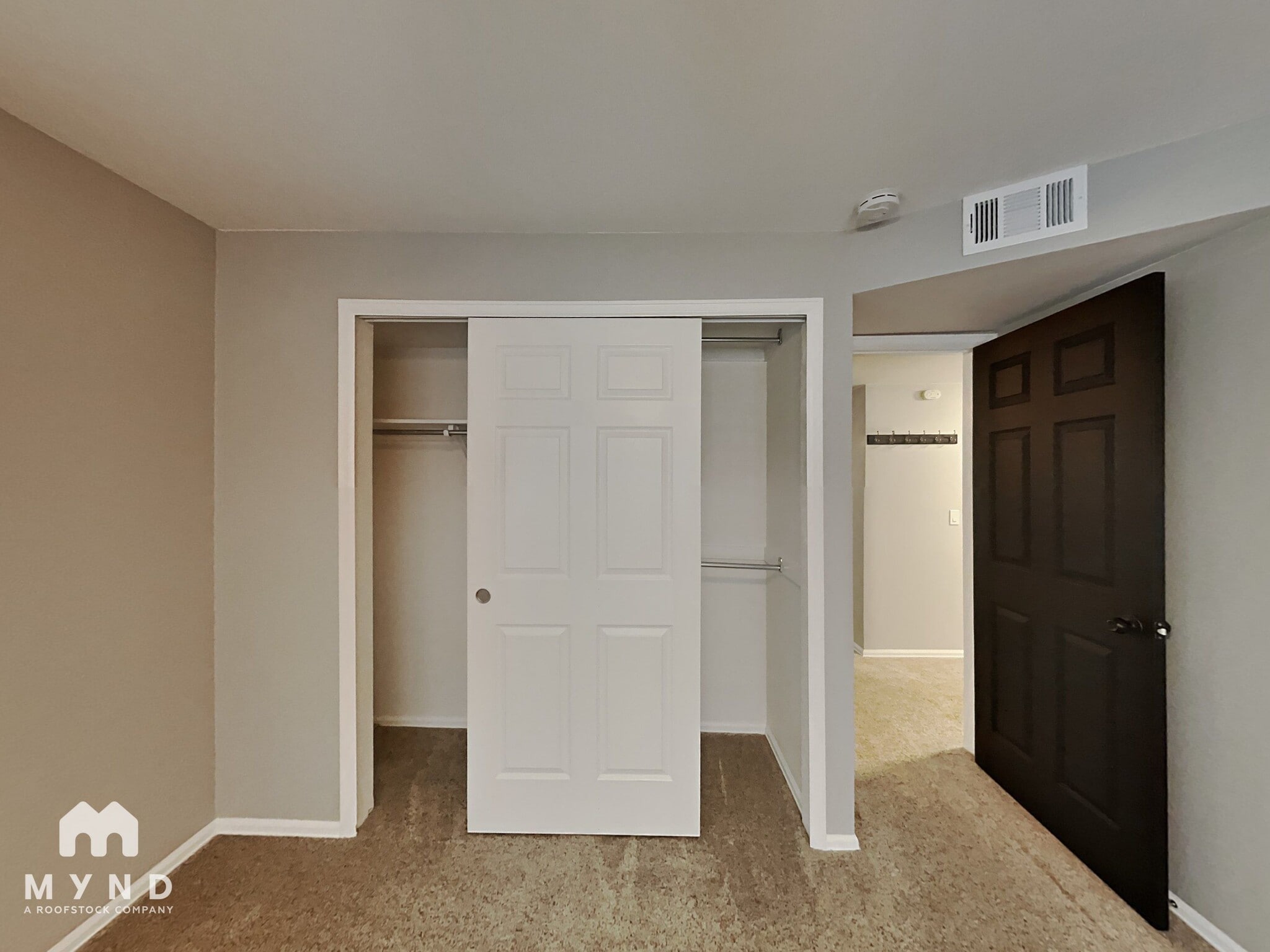 Building Photo - 13803 E Lehigh Ave