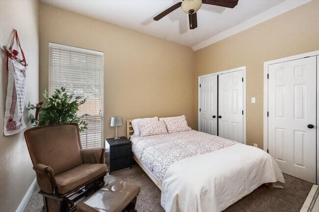 Building Photo - Gorgeous Cul-d-Sac home in Coveted Mansfie...