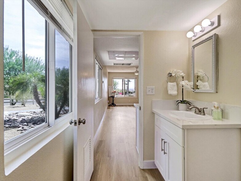 Building Photo - 64281 Spyglass Ave