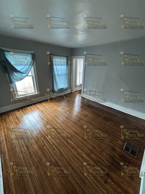 Building Photo - 80 Harvest St