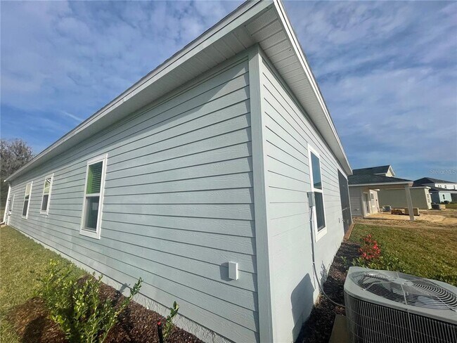 Building Photo - 1695 NW 44th Ct