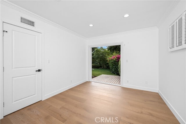 Building Photo - 4620 Encino Ave