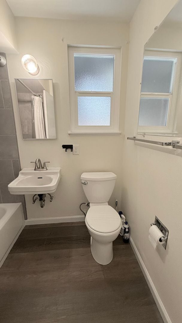 Building Photo - EBN T 14723