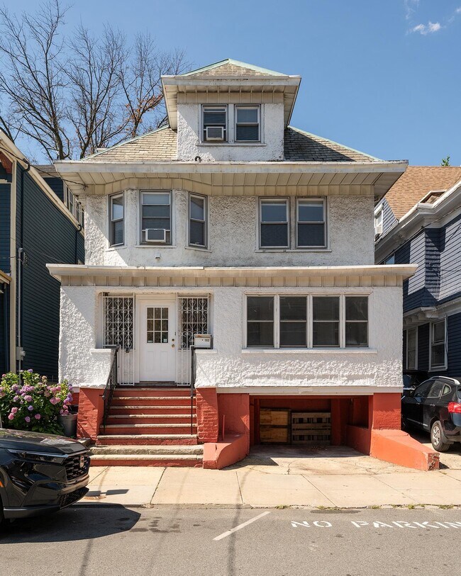 Building Photo - 163 Jewett Ave