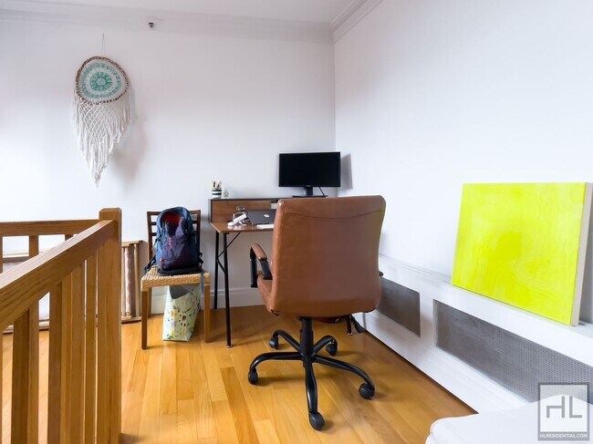 Building Photo - JAVA STREET / Greenpoint 2-Bed 2-Bath / Pe...