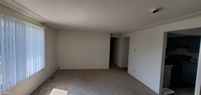 Building Photo - 2 br, 1 bath Condo - 50031 S Benny Ct