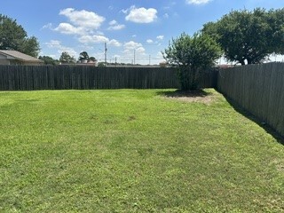 Building Photo - 1914 Quail Green Ct