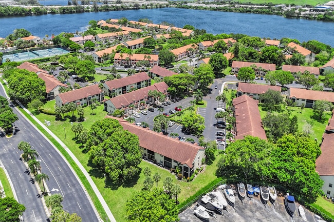 Building Photo - 1403 Congressional Way