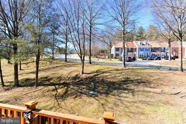 Building Photo - 8492 Laurel Oak Dr