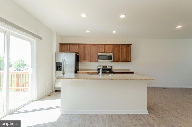 Building Photo - 172 Drexel Ct