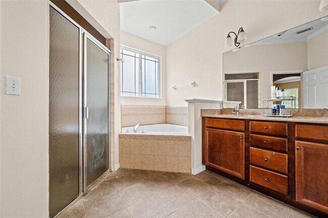 Building Photo - 8629 SW 80th Pl