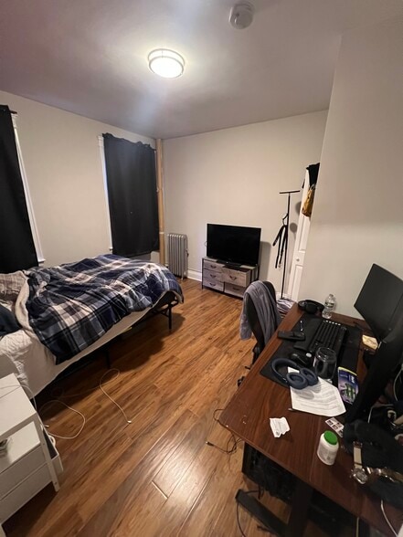 Building Photo - 1193 Commonwealth Ave