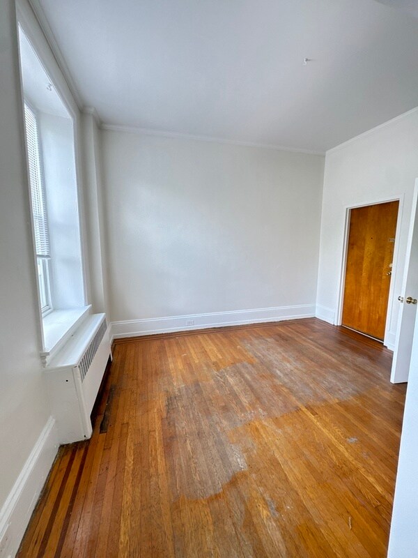 Building Photo - 408 W Chelten Ave