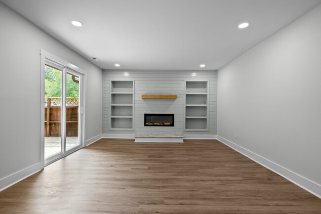 Building Photo - 196 Finley Forest Dr