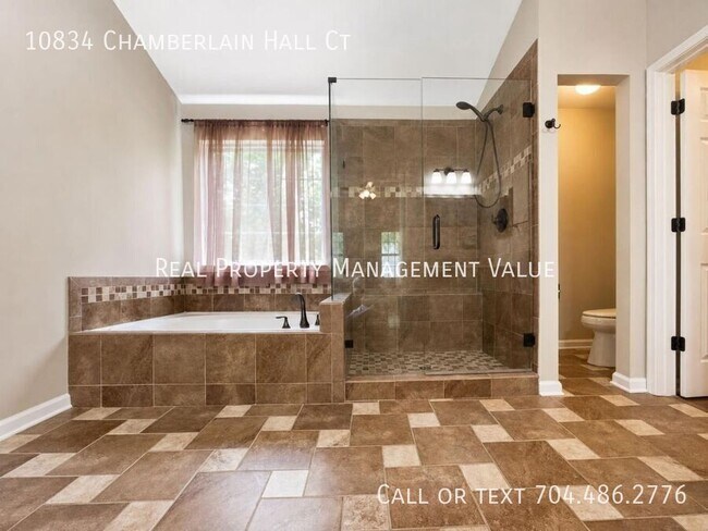 Building Photo - 10834 Chamberlain Hall Ct