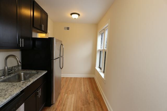 Building Photo - 4041 N Ashland Ave