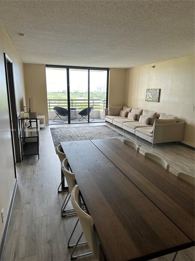 Building Photo - 3300 NE 191st St