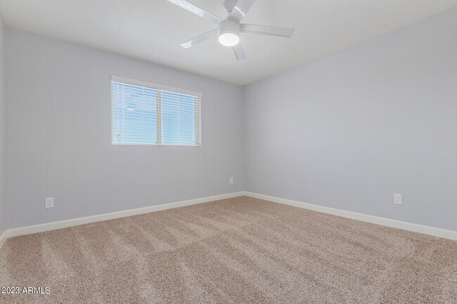 Building Photo - 17186 W Lisbon Ln