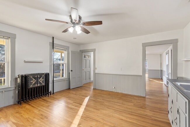 Building Photo - 20 Old Lowell Rd