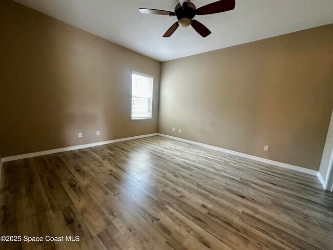Building Photo - 1523 Beechfern Dr