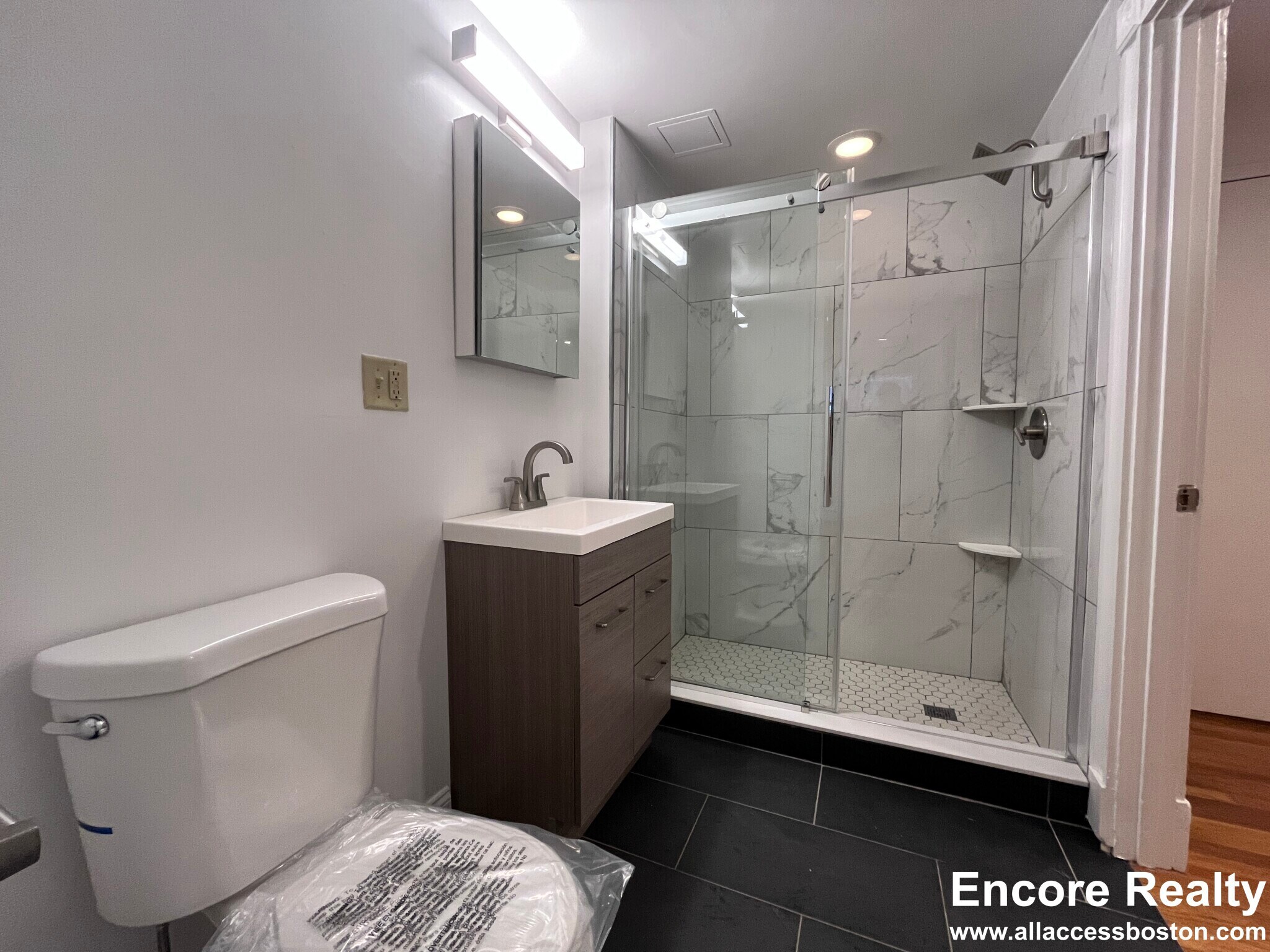 Building Photo - 195 Commonwealth Ave