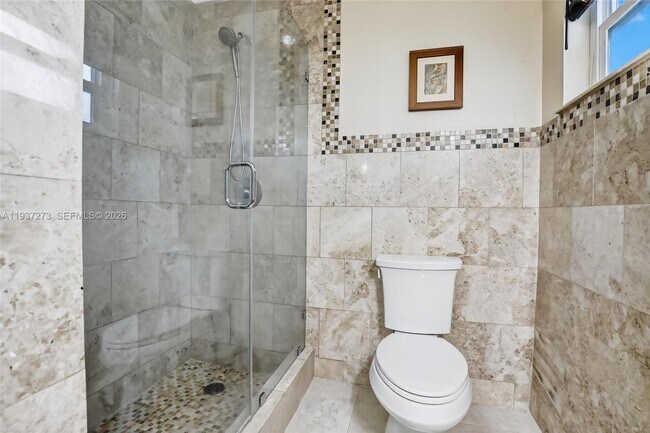 Building Photo - 2500 NE 209th Terrace