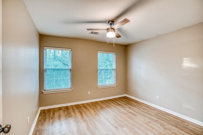 Building Photo - 2309 San Augustine Ln